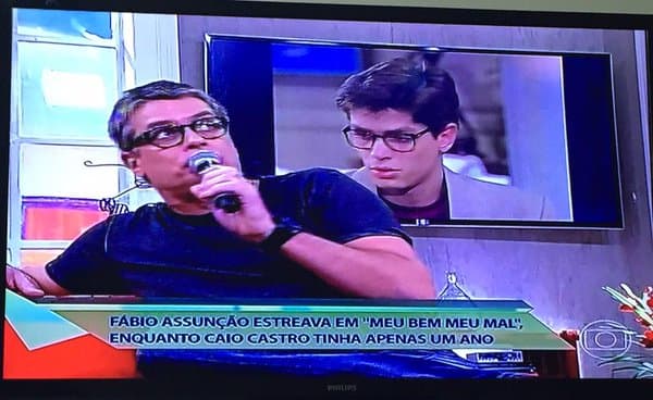 Ao vivo, Fábio Assunção chega atrasado no "Encontro" e gera repercussão na internet