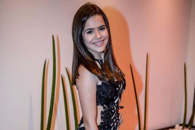 Maísa Silva completa 14 anos e colegas do SBT celebram aniversário