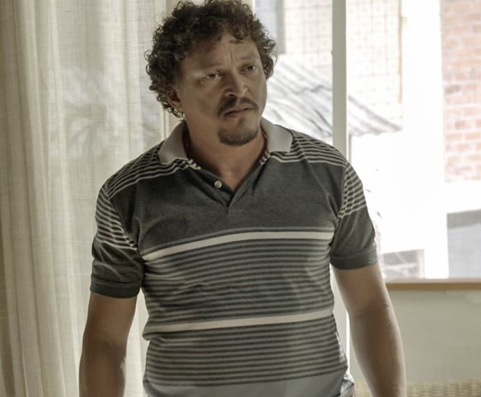 Atuando em "A Regra do Jogo", Fabio Lago revela que faz  aulas de stand-up paddle