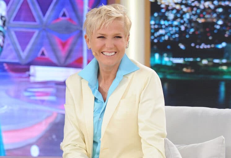 Xuxa participa do especial de Natal do "Legendários"