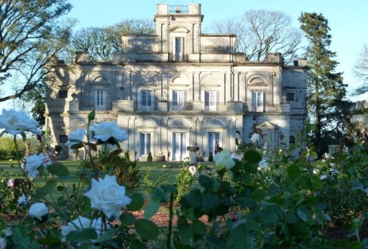 Globo grava minissérie em palácio "aterrorizante" e deixa atores assustados