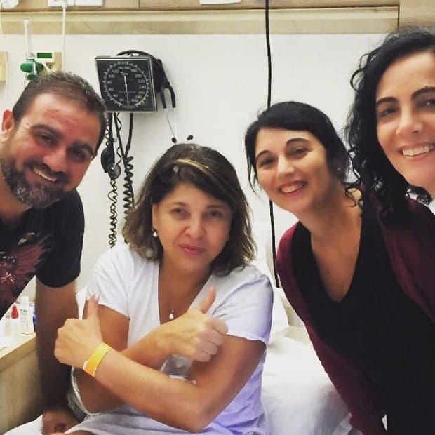 Internada, Roberta Miranda manda recado para os fãs