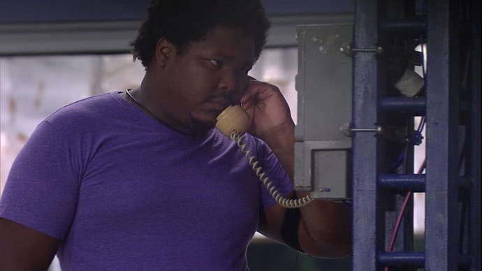 "BBB 16": Big Fone toca pela primeira vez e Ronan atende
