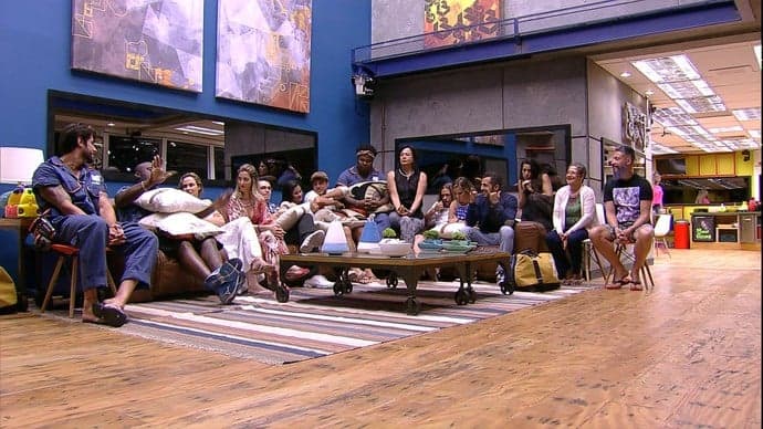 Em formação de paredão, "BBB16" vence Silvio Santos e lidera na Globo