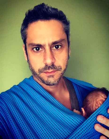 Alexandre Nero posta foto com o filho; veja