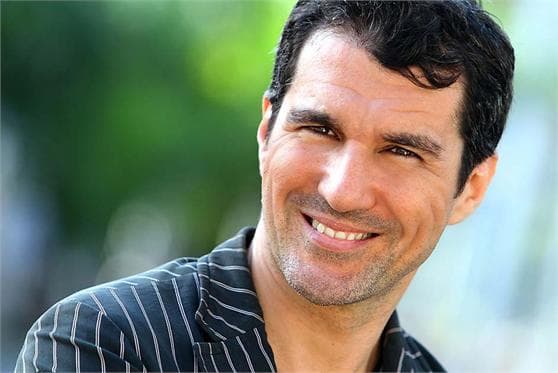 Nicola Siri grava participação em novela das 19h