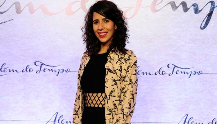 Após cirurgia, atriz de "Além do Tempo" se recupera em casa e pode voltar às gravações