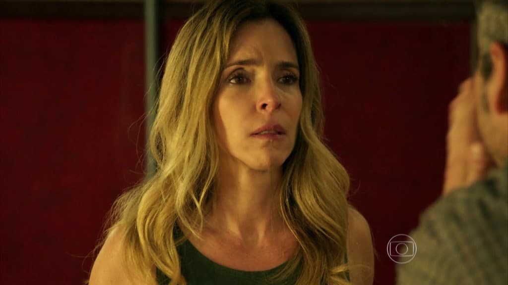 Deborah Evelyn (Kiki) em cena de "A Regra do Jogo", novela das nove da Globo (Foto: Reprodução/Globo)