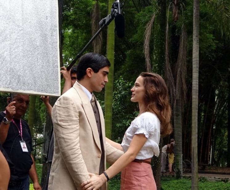 Em conversa, atriz Bianca Bin fala sobre como foi atuar com o marido em "Êta Mundo Bom!"