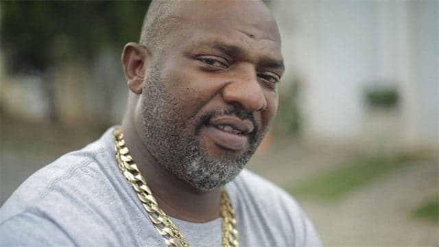 Mr Catra lamenta morte do compositor Manoel Ferreira e promete homenagem em show