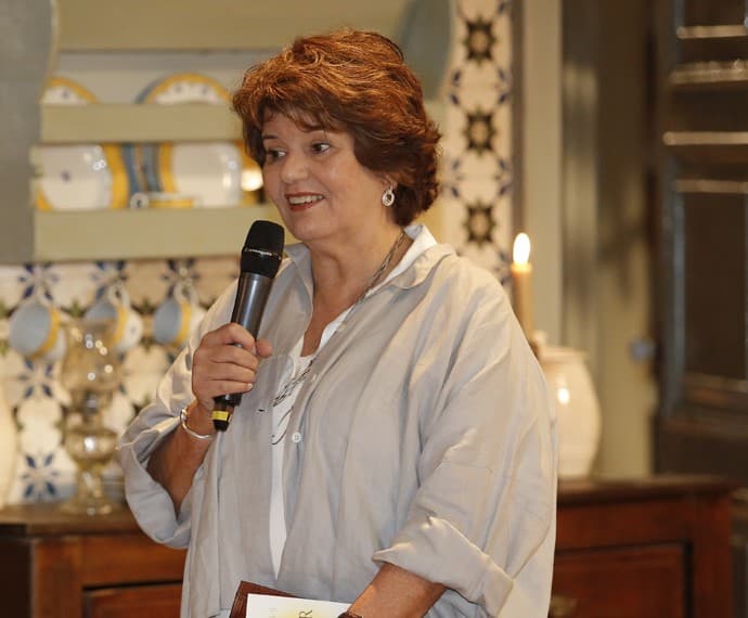 "É a produção mais inovadora e ousada da minha trajetória", diz Elizabeth Jhin sobre "Além do Tempo"