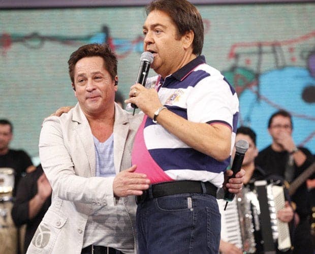 Fausto Silva é processado, após sair em defesa do cantor Leonardo