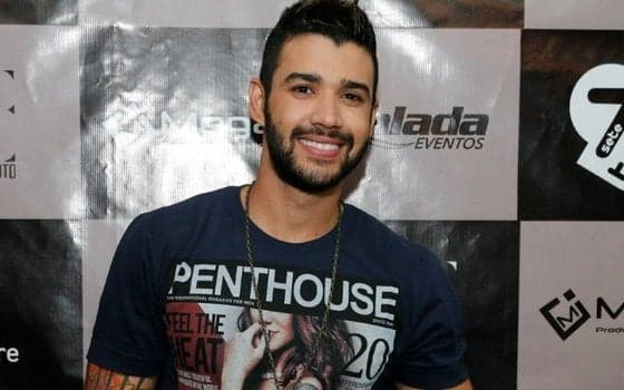 Fã tenta se aproximar de Gusttavo Lima e é expulso do show; veja