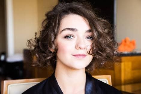 Maisie Williams, de Game of Thrones, comenta futuro de Jon Snow