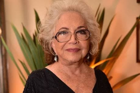 Aos 86 anos, Nathalia Timberg retira pedra da vesícula e deve ter alta nesta quarta-feira (27)