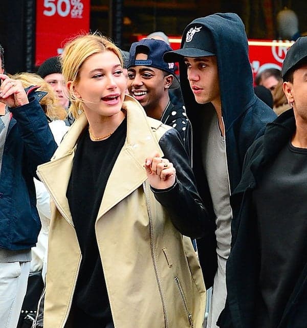 Pai de suposta namorada de Justin Bieber nega relacionamento