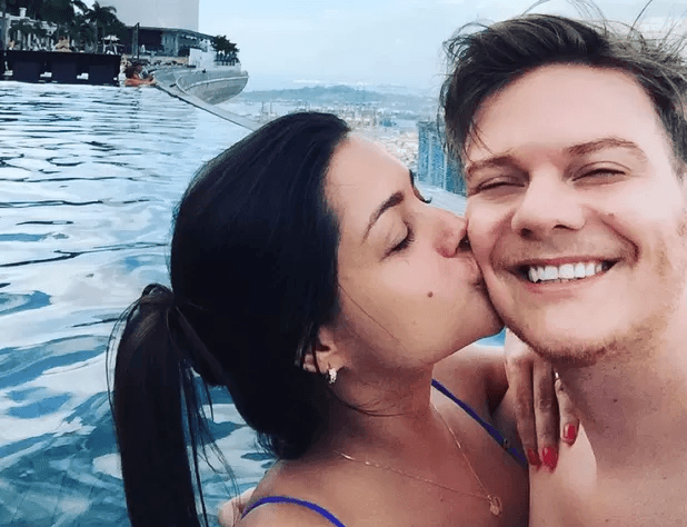 Michel Teló fala sobre segunda gravidez de Thais Fersoza: "Tinha deixado a fábrica aberta"