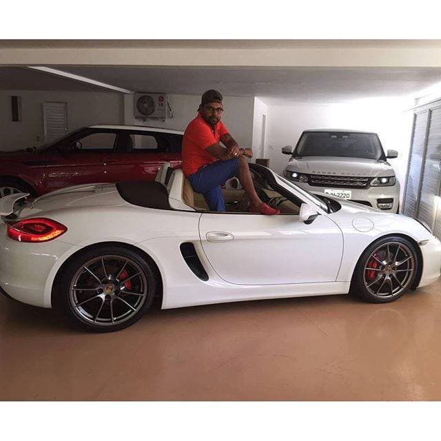 Pablo ostenta carrões em rede social: "Fruto do meu trabalho"