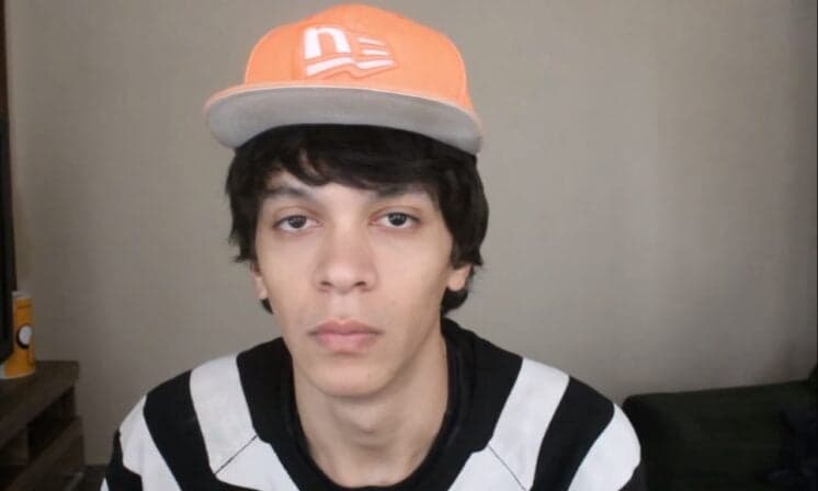 Youtuber Julio Cocielo, perde patrocínios após comentários racistas