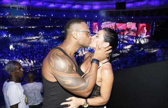 Scheila Carvalho conta como superou traição de Tony Salles