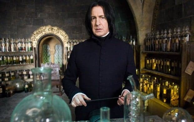 Morre de câncer ator que interpretava o personagem Snape em "Harry Potter"