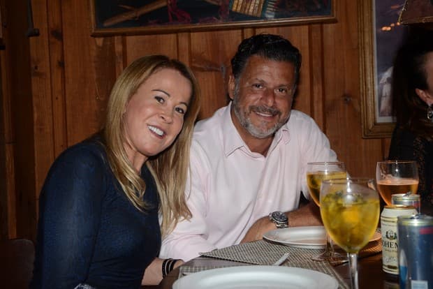 Irritada, Zilu Godoi termina affair com empresário e vai para Miami