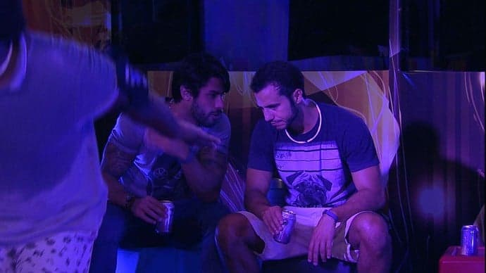 "BBB 16": Matheus acha que não deve dar mais atenção para Cacau