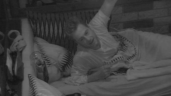 "BBB 16": Daniel revela que já viu um disco voador e conta detalhes