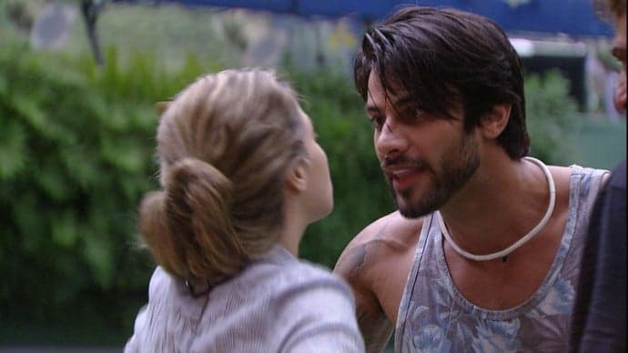 Vídeo da Hora: Confira a volta de Ana Paula e a discussão com Renan