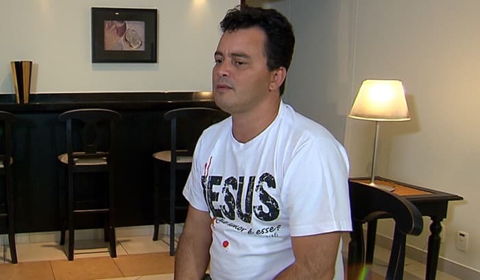 Renner pede perdão a Rick, mas diz se sentir traído: "Acho que faltou amizade"