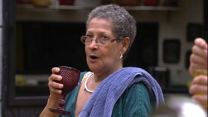 "BBB 16" Após noite de festa, Ana Paula compra briga com Geralda