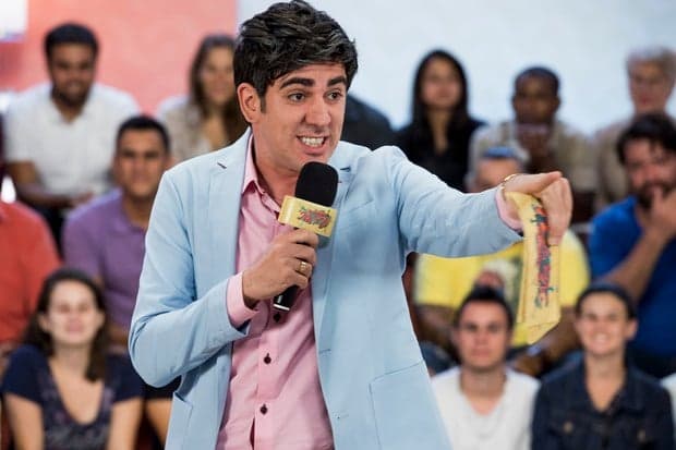 "Não vejo sentido nessa censura", diz Adnet após gravar "Tá no Ar" com Carlos Alberto de Nóbrega