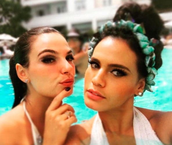 Isis Valverde aproveita piscina com Leticia Lima: "Uma amizade linda nasceu!"
