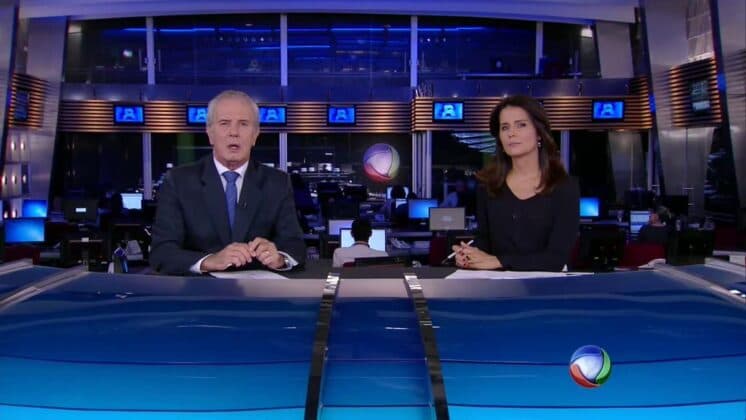 "Jornal da Record" tem maior audiência desde o fim de "Dez Mandamentos" e Rezende lidera