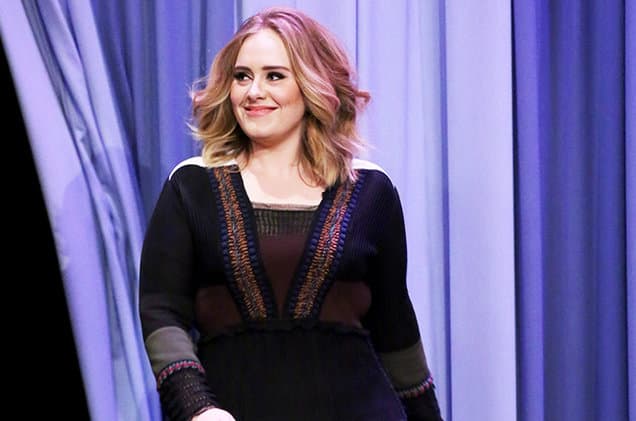 Adele revela que passou o dia chorando após falha no Grammy