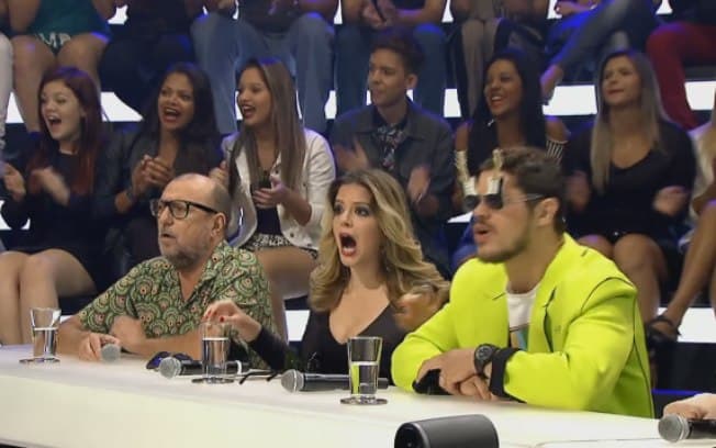 "Amor & Sexo" exibe nu frontal de surfistas e divide opiniões na web