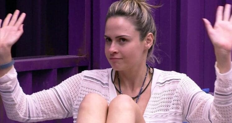 "BBB 16": Ana Paula fala sobre Renan e ameaça: "Se ele está querendo arrumar briguinha, vou dizer que legal é brigão""