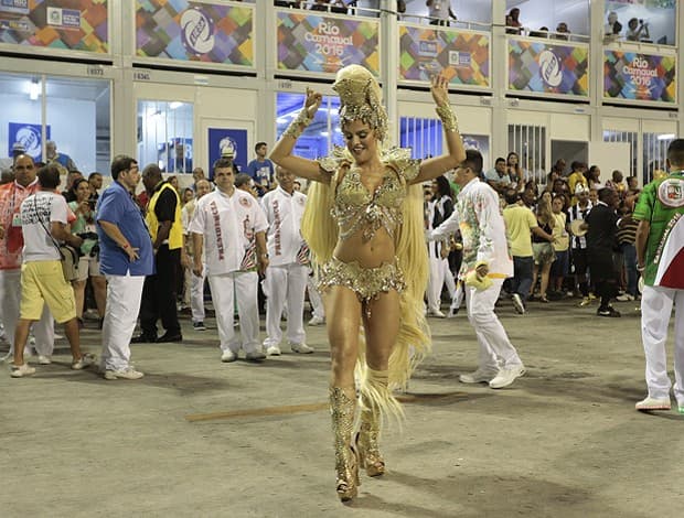 Saiba quanto custou a fantasia de Paloma Bernardi para o carnaval do Rio
