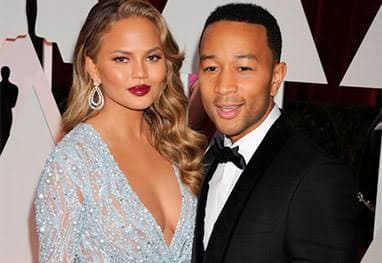 Chrissy Teigen, esposa de John Legend, diz que escolheu sexo do bebê
