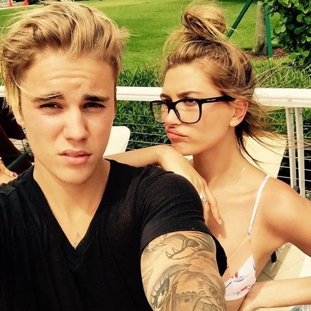 "É alguém que eu realmente amo", diz Justin Bieber sobre namorada