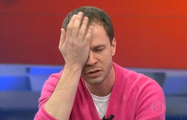Tiago Leifert defende Laércio, do "BBB", e é detonado na web