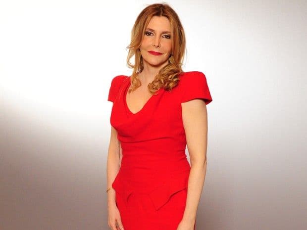 Maria Padilha fala sobre fazer cenas sensuais aos 55 anos