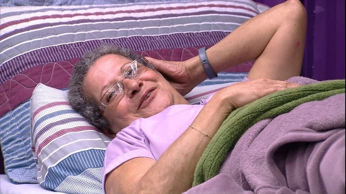 "BBB 16": "Decida a sua vida sexual!", diz Geralda para Ronan