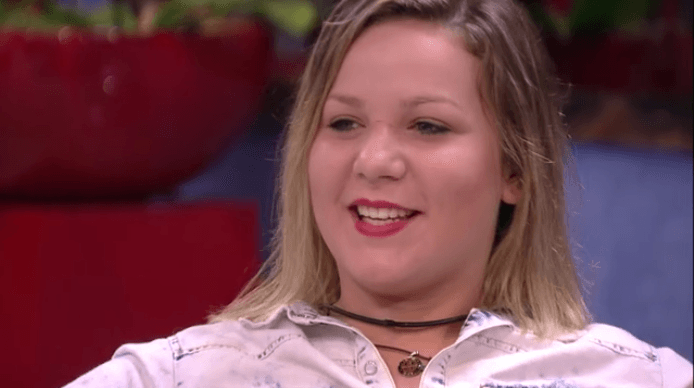 "BBB 16": Cacau diz que sonha com uma massagem com 'strip'