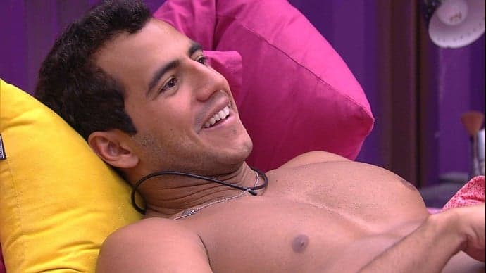 "BBB 16": Matheus diz que vai dormir no quarto de Munik