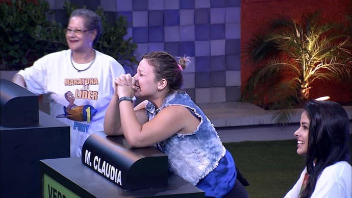 "BBB 16": Maria Claudia vence prova do líder e está na final