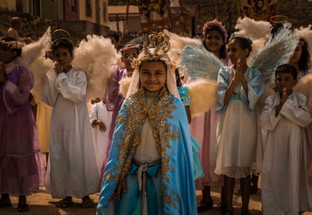 Gravado com mais de 800 pessoas, encontro entre Santo e Maria Tereza terá confusão e fuga em "Velho Chico"
