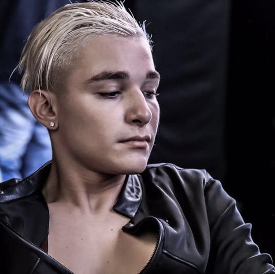 Internautas criticam novo visual do MC Gui
