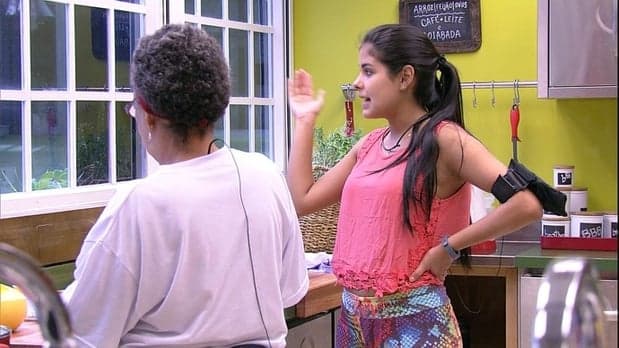 "BBB16": "Depois dou na cara dele", diz Munik sobre Renan