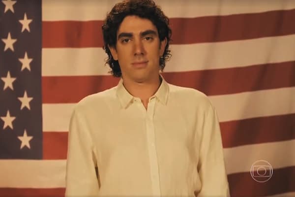 "Tá no Ar" faz piada com Chico Buarque e gera polêmica